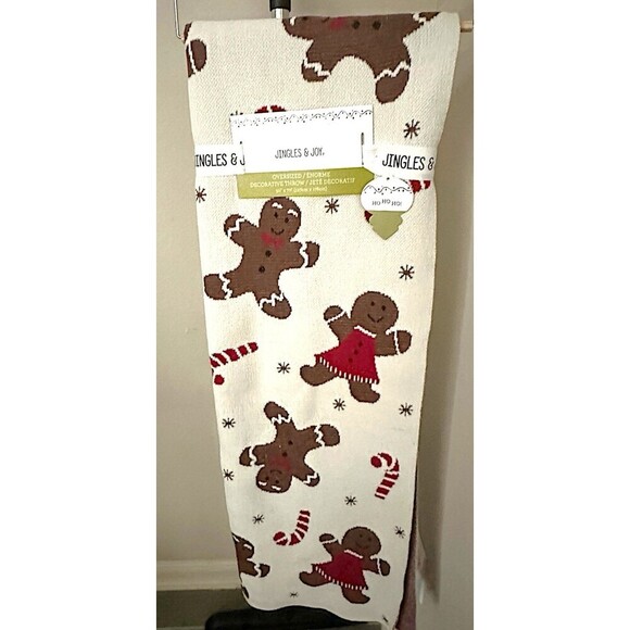 Jingles & Joy GINGERBREAD MAN Oversized Throw Blanket - Picture 1 of 4